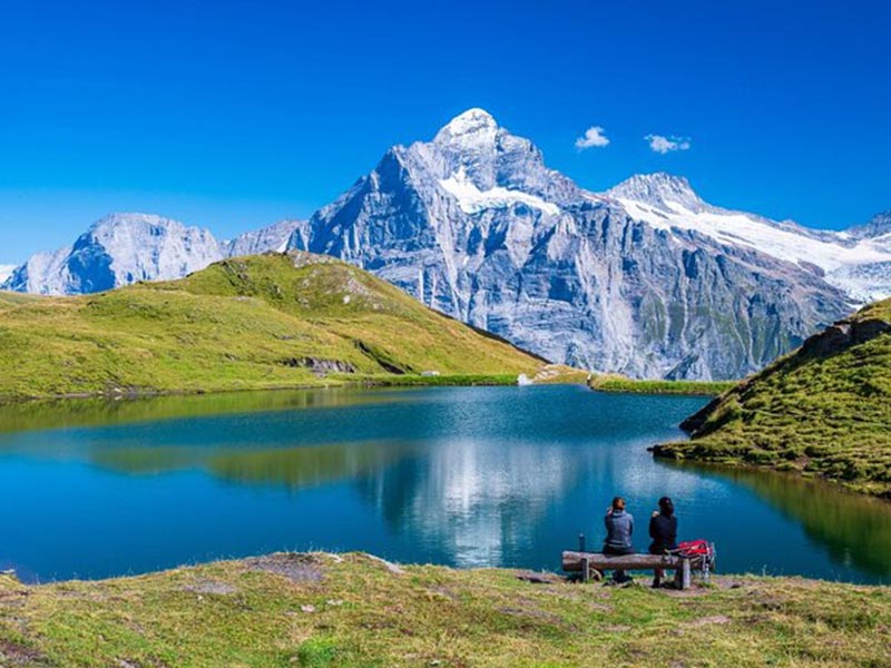 BACHALPSEE湖.jpg